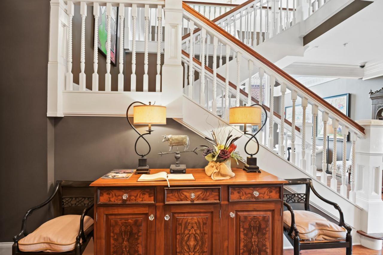 The James Madison Inn Εξωτερικό φωτογραφία